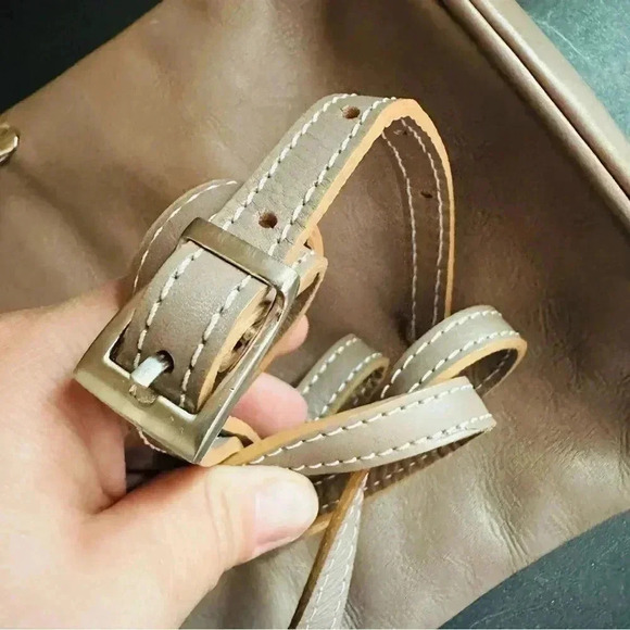 NWOT Camilla Crossbody Taupe Calfskin Made In Italy - Picture 14 of 15